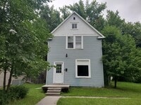 Building Photo - 1722 University Ave