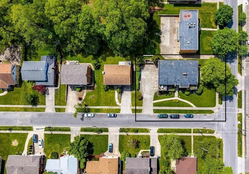 Bird's eye view of building - 2385 Van Leunen Dr