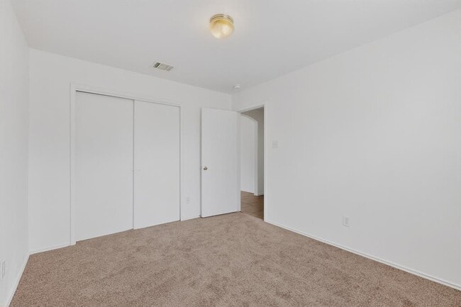 Building Photo - 13124 Maidenhair Tr