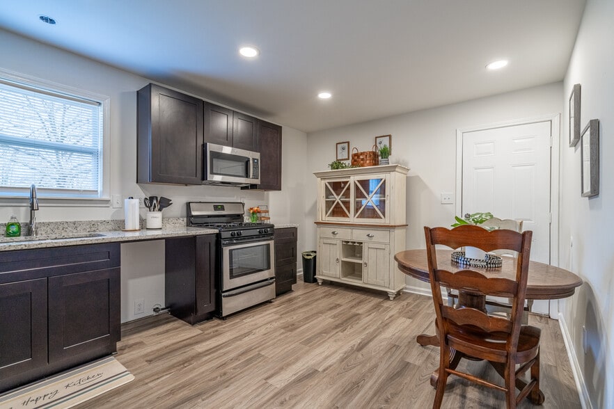 Building Photo - 2511 Washington Street Ext