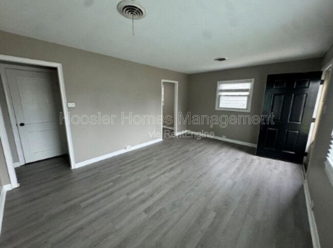 Building Photo - 1023 E Dixon St