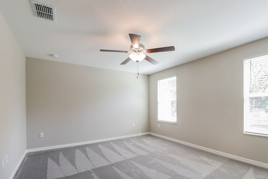 Building Photo - 7317 Spring Snowflake Ave