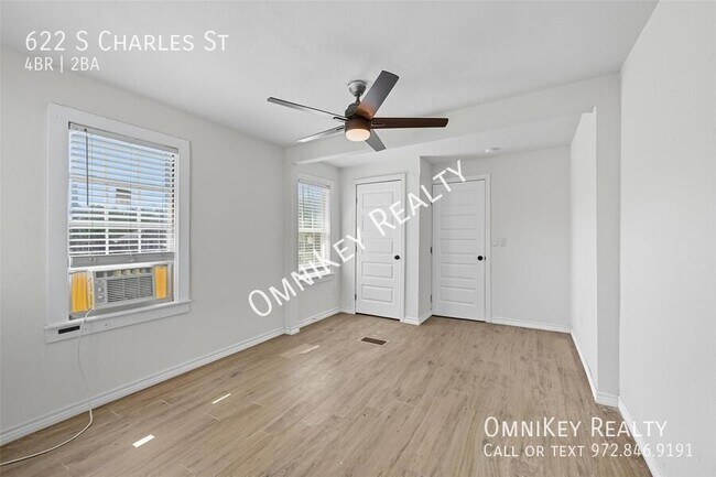 Building Photo - 622 S Charles St