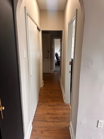 Building Photo - 5400 Lebanon Ave