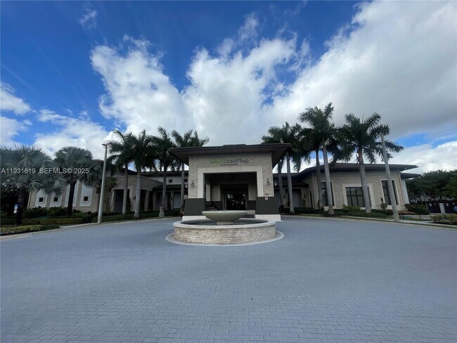 Building Photo - 8175 NW 104th Ave