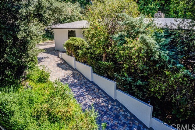 Building Photo - 2740 Hutton Dr