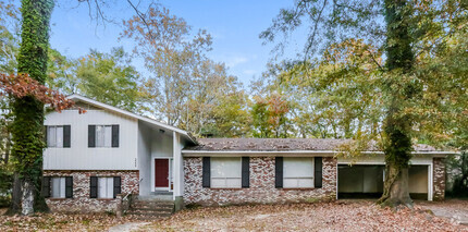 Building Photo - 5559 Marblehead Dr