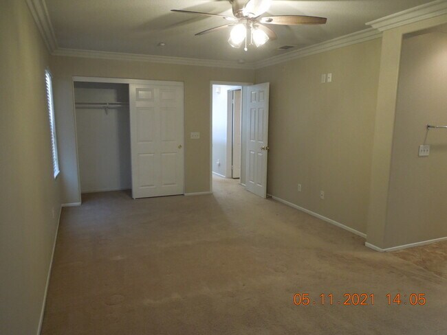 Building Photo - 33770 Willow Haven Ln