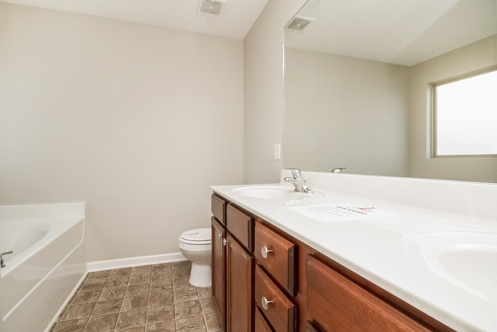 Building Photo - 2102 Longhunter Chase Dr