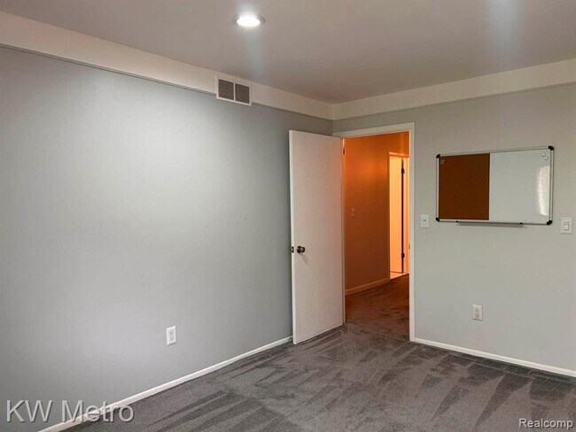 Building Photo - 6168 Palomino Ct