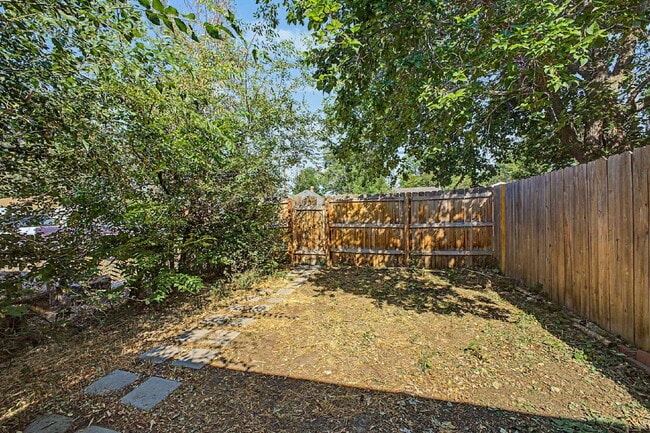 Building Photo - 2910 S Delaware St