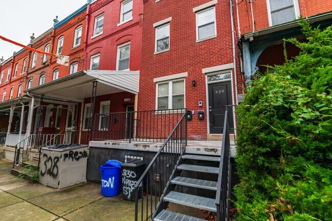 Building Photo - 330 N Preston St