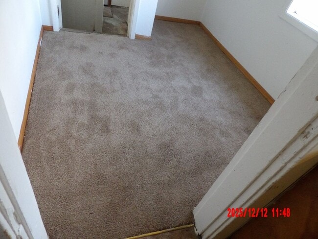 Building Photo - 2 Full Bedroom House with TWO BONUS rooms!