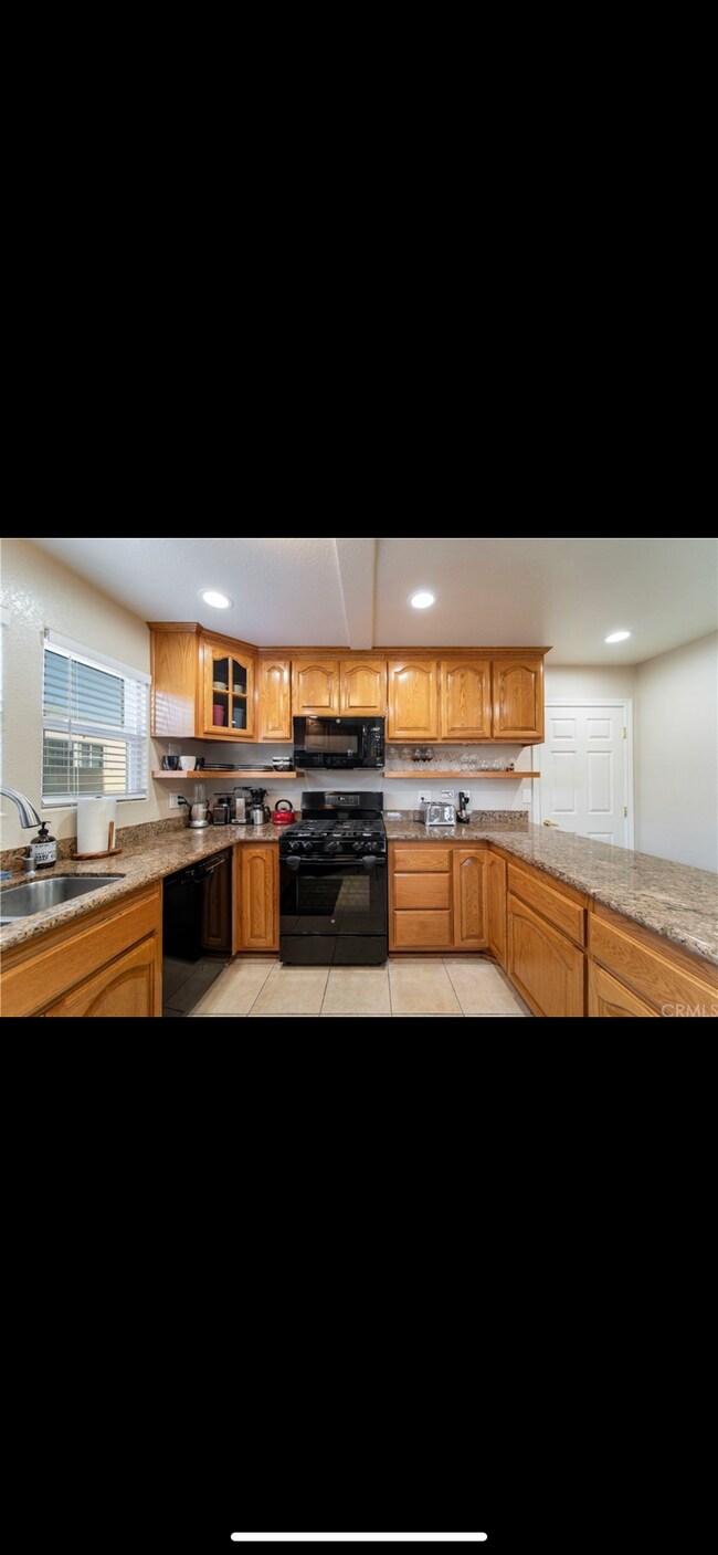 Building Photo - 4564 W 156th St