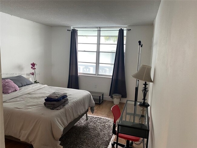 Building Photo - 1732 Meridian Ave