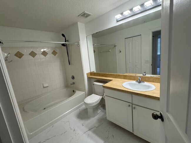 Building Photo - 9873 Baywinds Blvd
