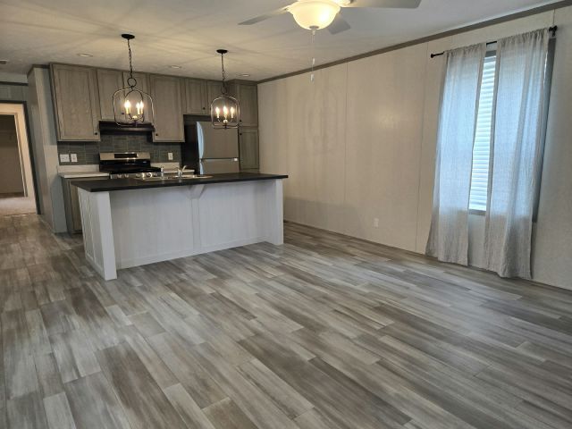 Primary Photo - 137 113th Square NE