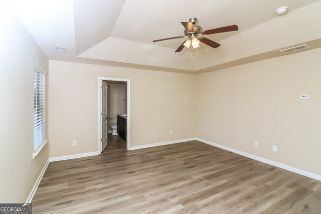 Building Photo - 360 Bandelier Cir