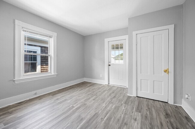 Building Photo - 809 Nantasket Ave