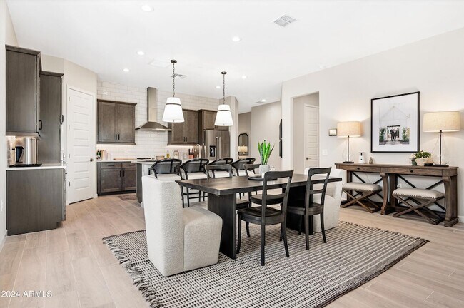 Building Photo - 21425 N 59th St