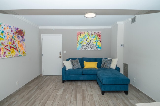 Building Photo - 101 Briny Ave