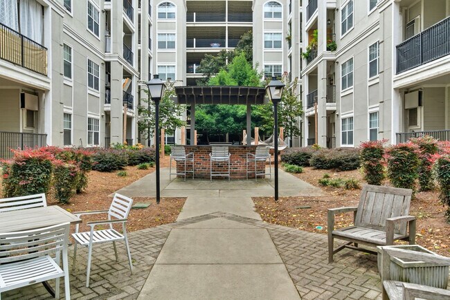 Building Photo - 590 James Maxwell Rd