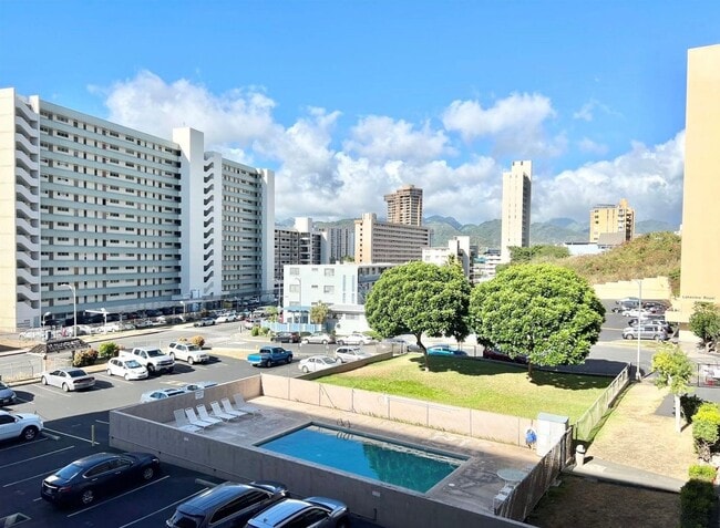 Building Photo - Ilima West Apts/2BD /1BA /1PK