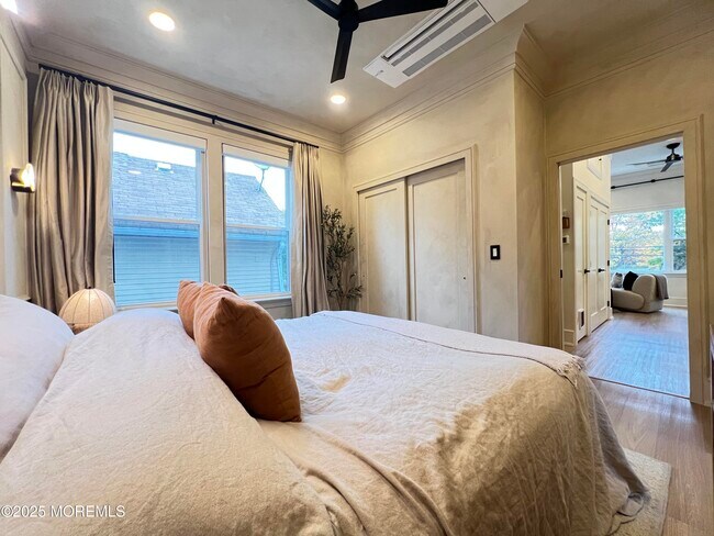 Building Photo - 164 Glenwood Ave