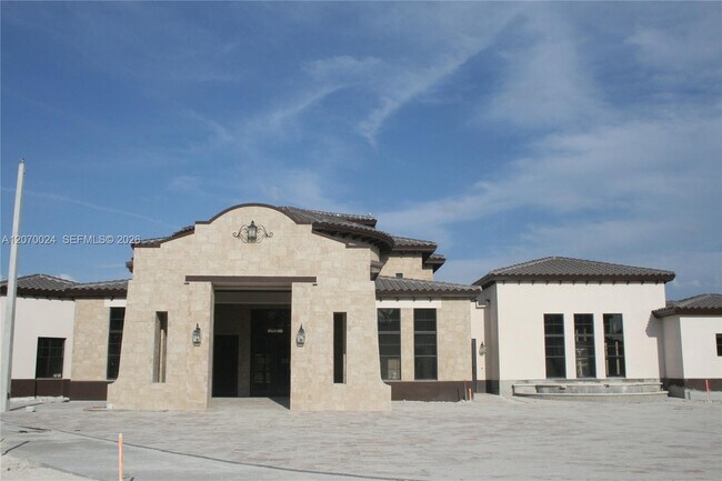 Building Photo - 9362 SW 171st Ct