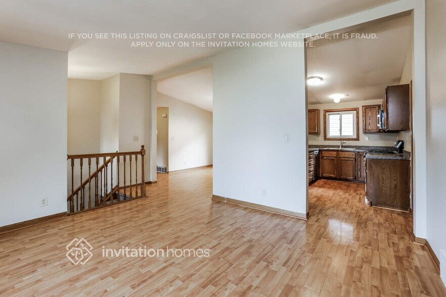 Building Photo - 712 Grand Blvd