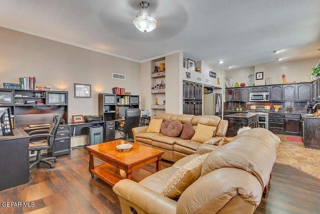 Building Photo - 1009 Sun Ridge Dr