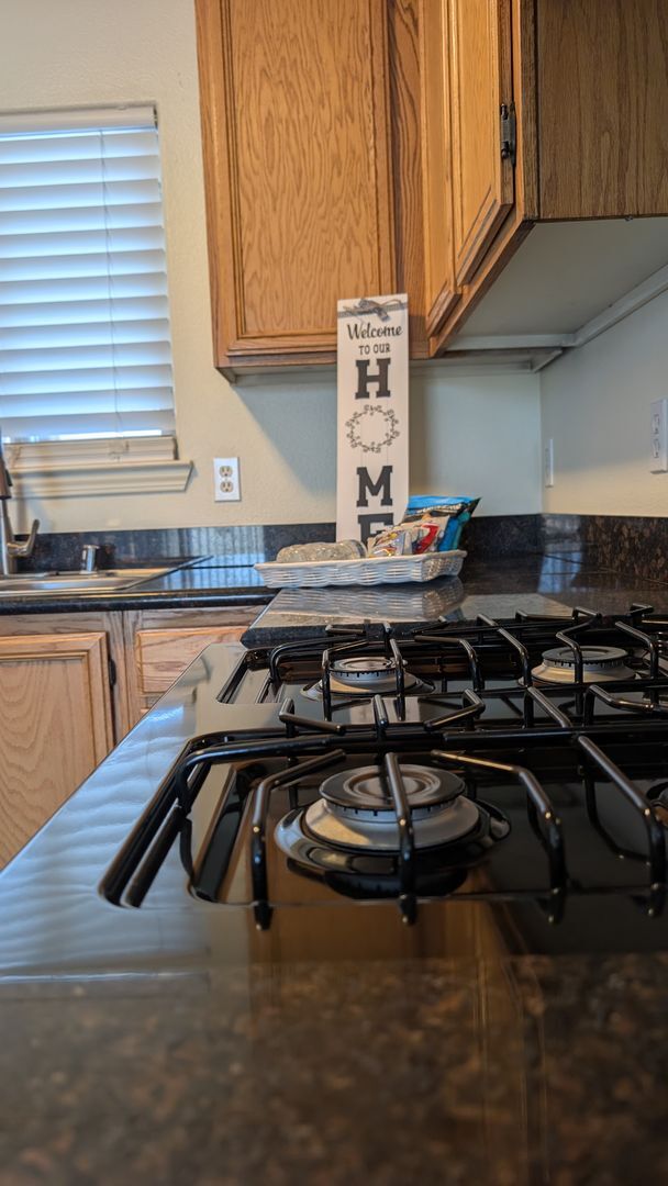 Building Photo - Beautiful 3 bedroom/1 bath in gated community. Call or come by to view!