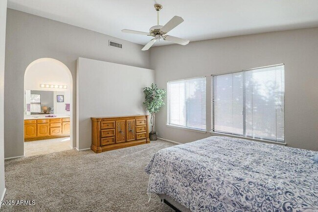 Building Photo - 15629 N 51st St