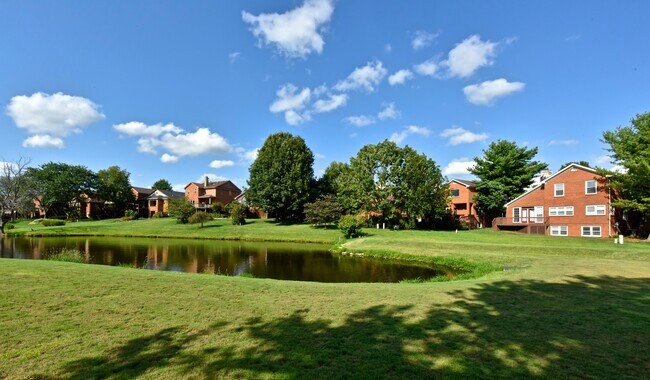 Building Photo - 688 Andover Village Plz