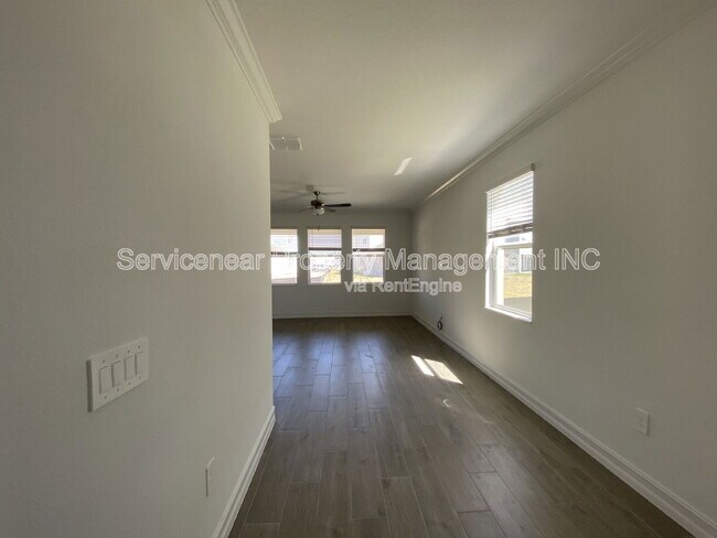 Building Photo - 7113 119th Ct E
