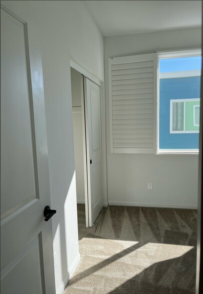 Bedroom 1 (third level) - 1989 Affinity Ln