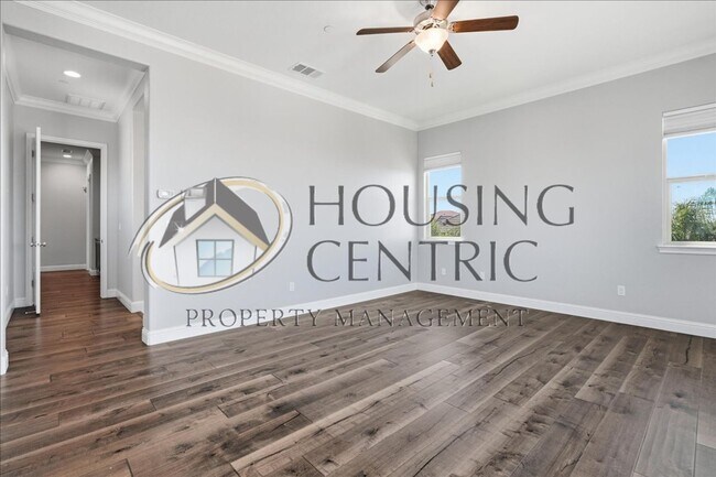 Building Photo - Executive Gated Rental with Stunning Views & Solar!