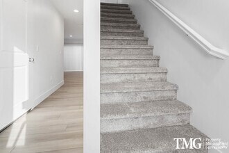 Building Photo - $500 off the 1st months rent! Apply Today!
