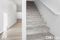 Building Photo - $500 your 1st months rent with a 12 month ...