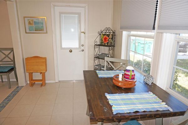 Building Photo - 4158 Tamiami Trl