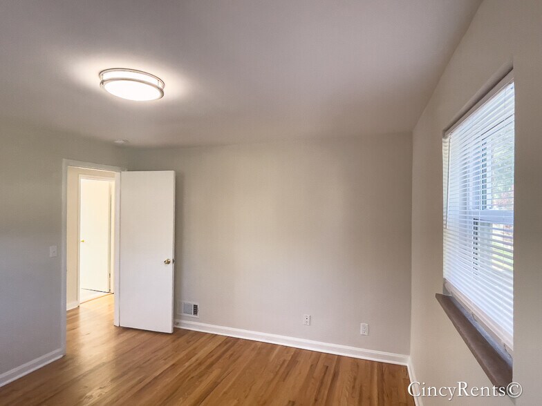 Building Photo - 3970 N Fordham Pl