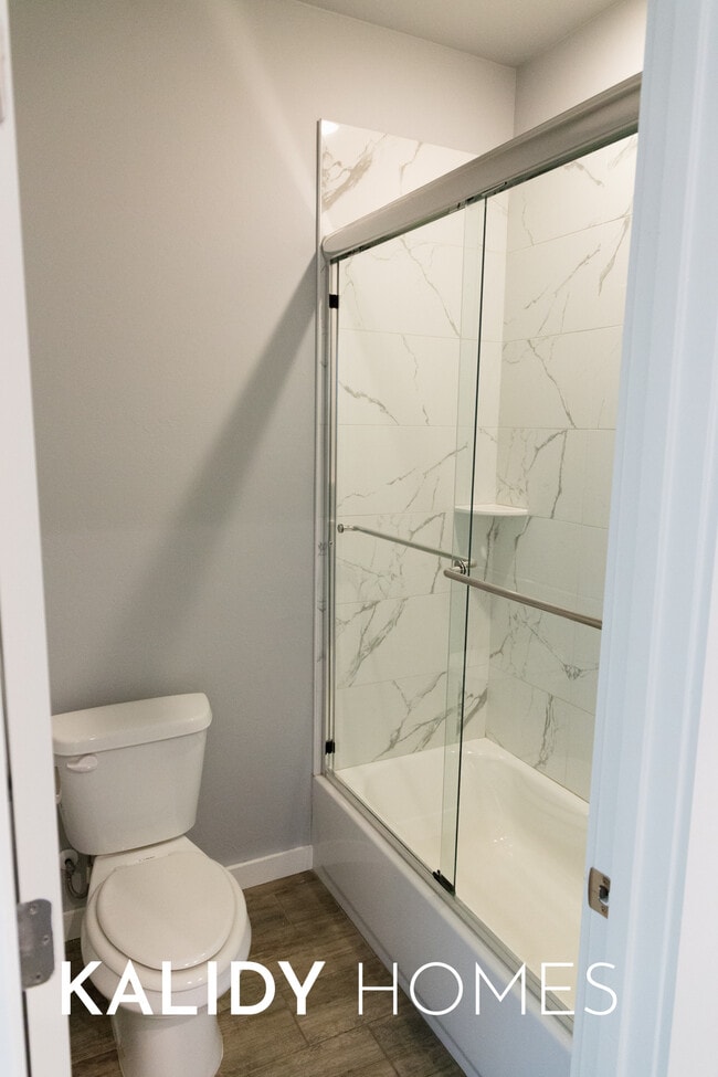 Building Photo - 306 Kirks Holw