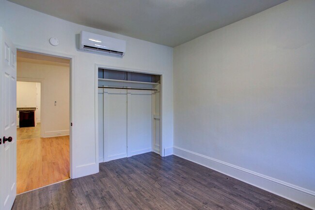 Building Photo - 649 St Joseph St