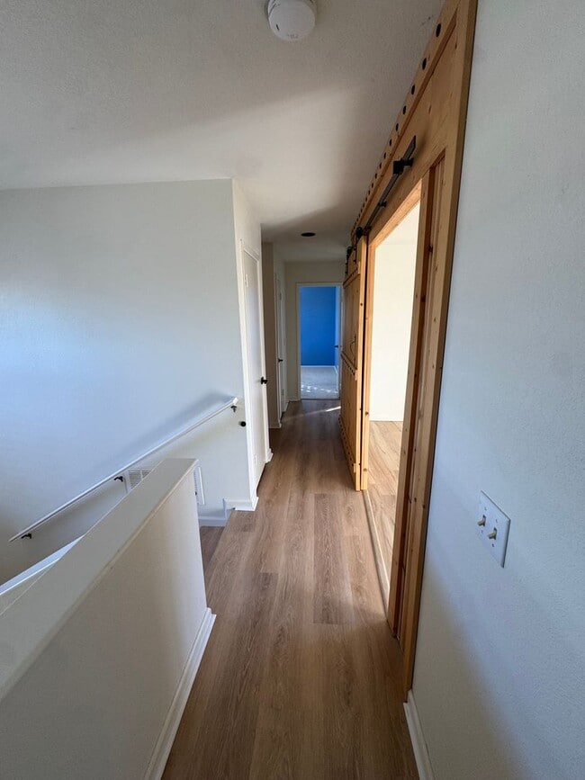 Building Photo - 4 Bed 3 Bath in Desirable Santa Maria Neighborhood