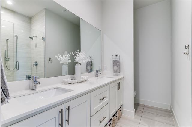 Building Photo - 5515 Bryan Pkwy