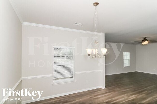 Building Photo - 325 Stoney Hollow Rd