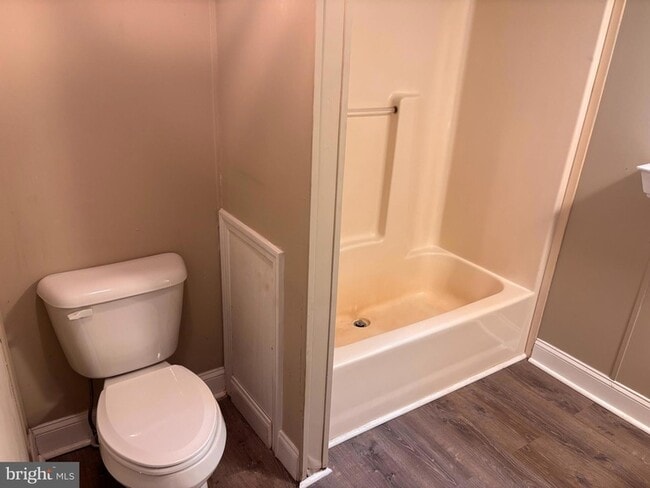 Building Photo - 7357 William Ave