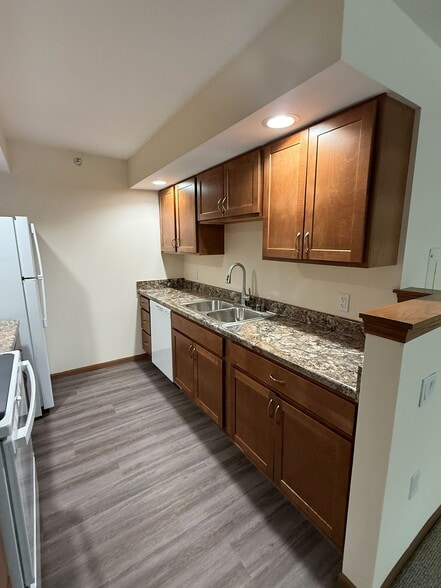 Kitchen remodel view 2 - Mcfarland Williamstown Bay (55+)