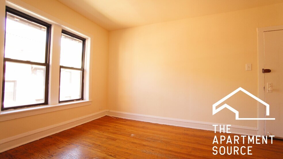 Building Photo - 3310 W Schubert Ave