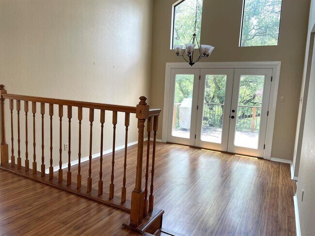 Building Photo - 9005 Scottish Pastures Dr